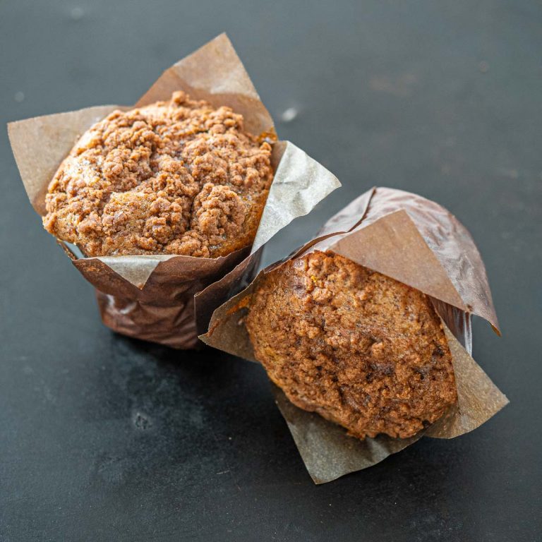 Bio Kirsch-Mohn-Muffin Bio Kirsch-Mohn-Muffin